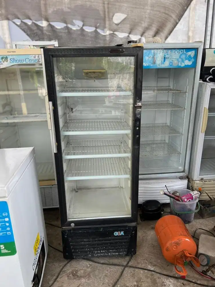 Showcasee GEA 260liter original