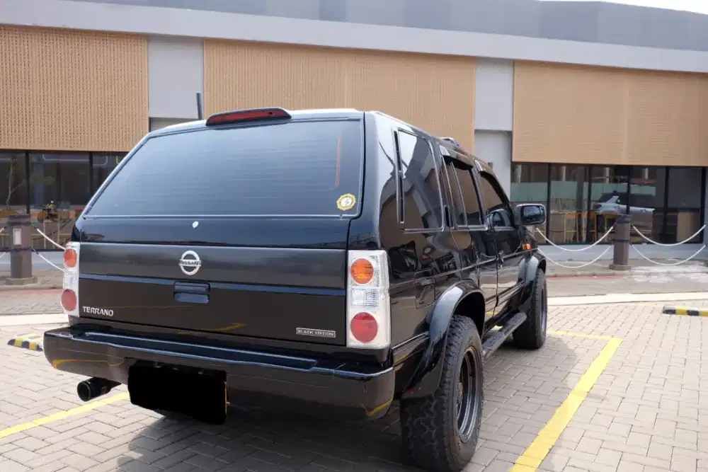 Per keong bawaan original Nissan Terrano per original mobil