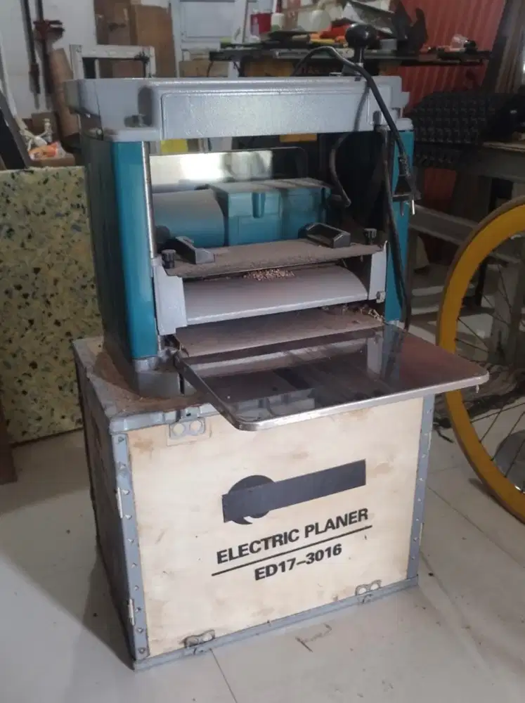 Mesin serut kayu electric planner