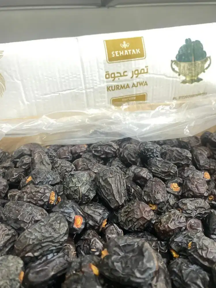 Kurma Ajwa Premium