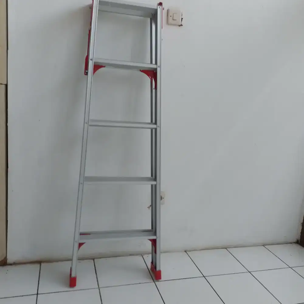 Tangga lipat krisbow