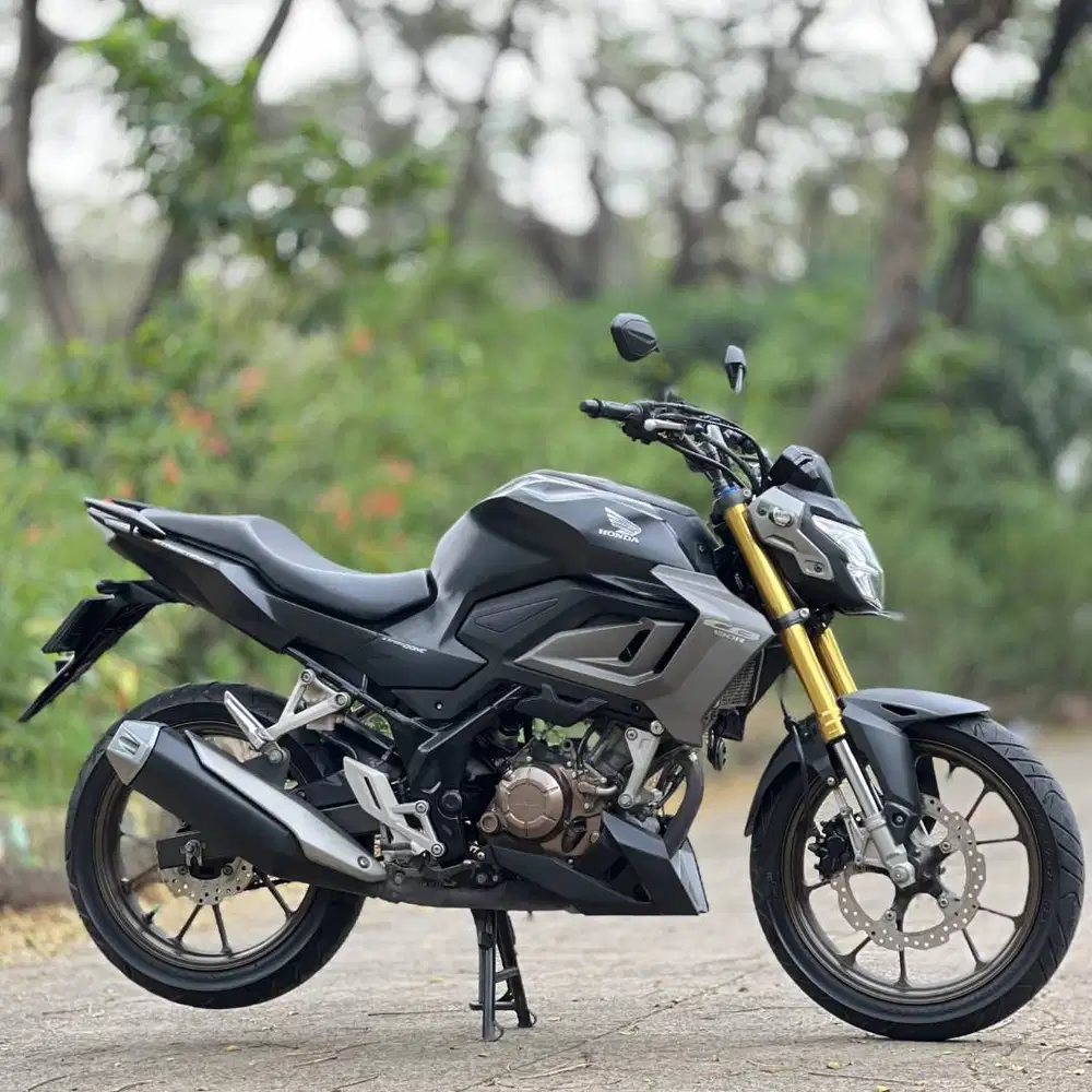 HONDA NEW CB150R HITAM 2022 KM LOW PAJAK PANJANG SIAP GAS