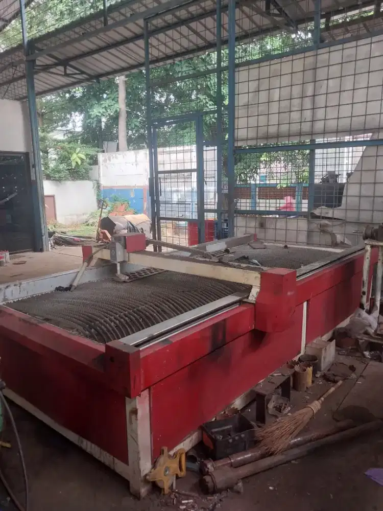 Mesin CNC Plasma Cutting Metal