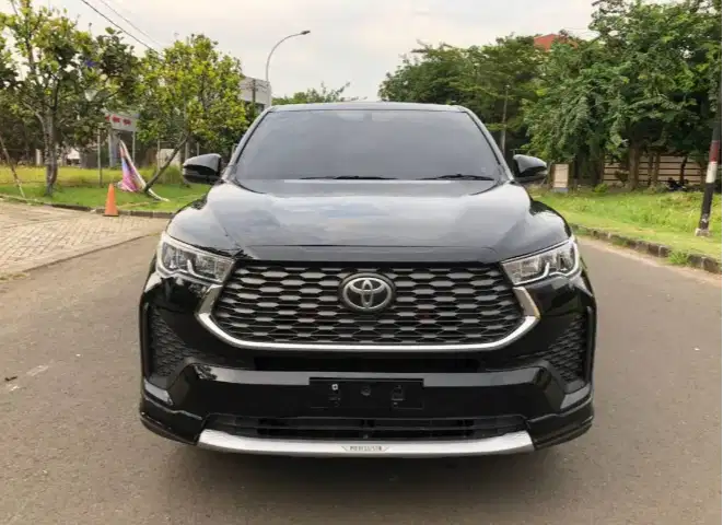 Toyota Innova Zenix V Hybrid 2024
