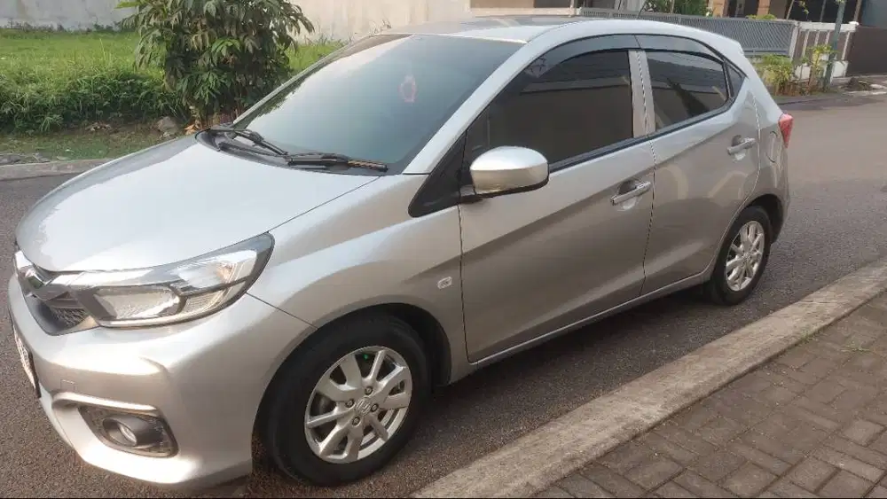ISTIMEWA Brio E'19 CVT full service record dari baru
