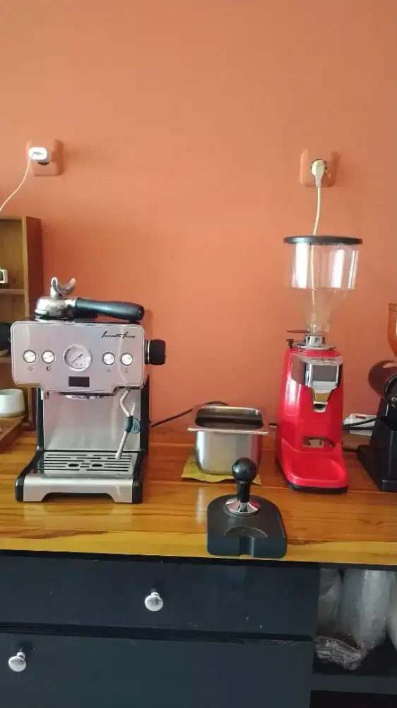 Mesin espresso FCM 3605 Bekas