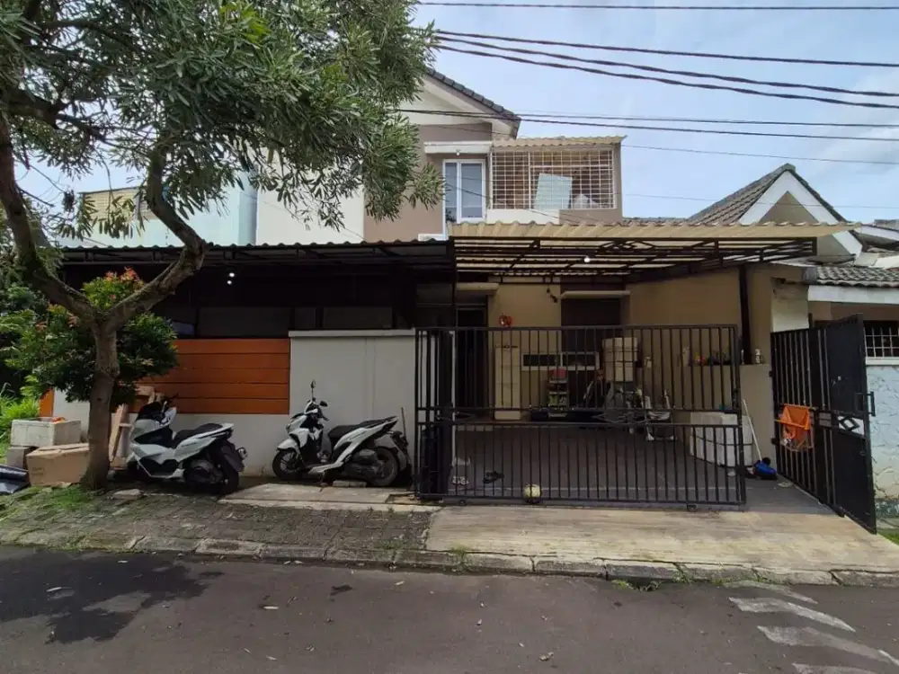 WTS Dijual Rumah 2 Lantai Sektor 12.4 Kencana Loka BSD (sudah renovasi)