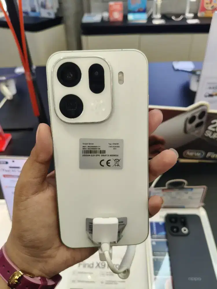 OPPO FIND X9 16/512 GB CICILAN 0% tanpa Bunga Tenor Panjang