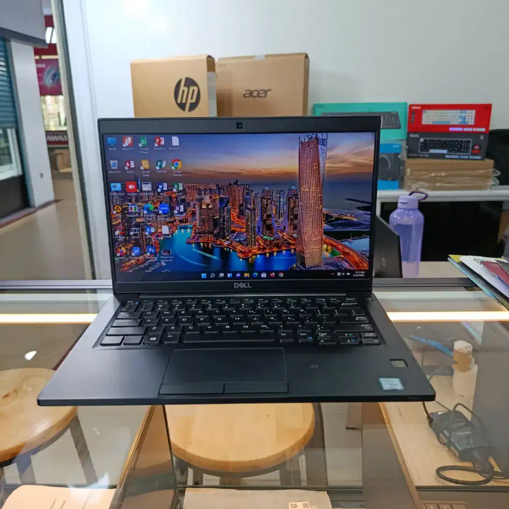 DELL 7390 INTEL CORE I5 RAM 8GB / SSD 256GB | TOUCHSCREEN