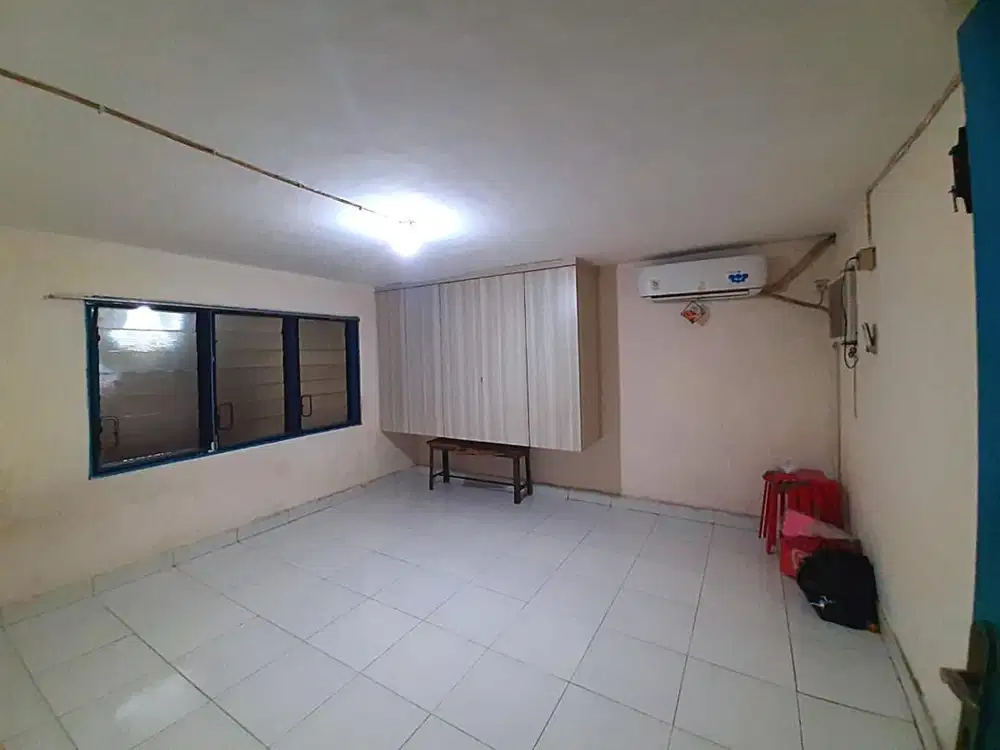 Rumah disewakan teluk gong