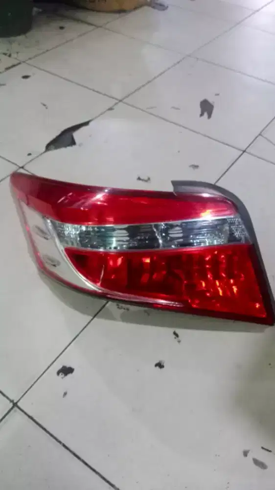 Stoplamp kiri ORI copotanToyota Vios 2015