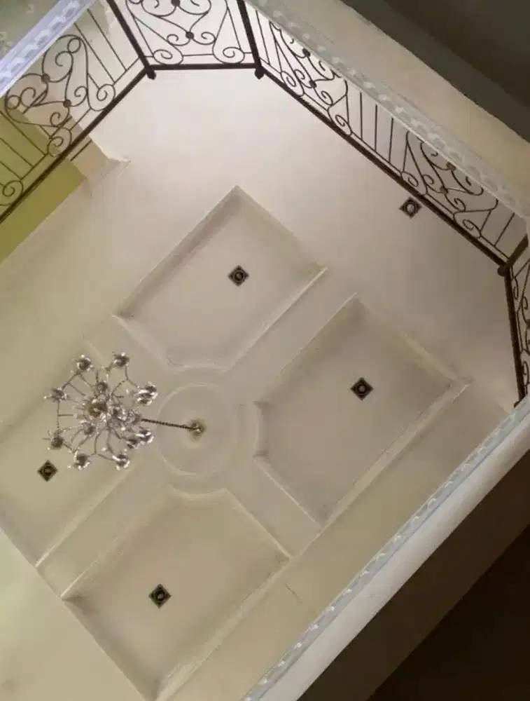 Asisten Rumah Tangga