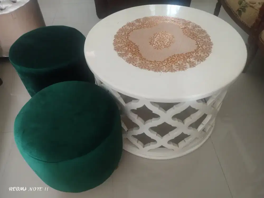 Jual meja dan kursi(boleh beli pisah)