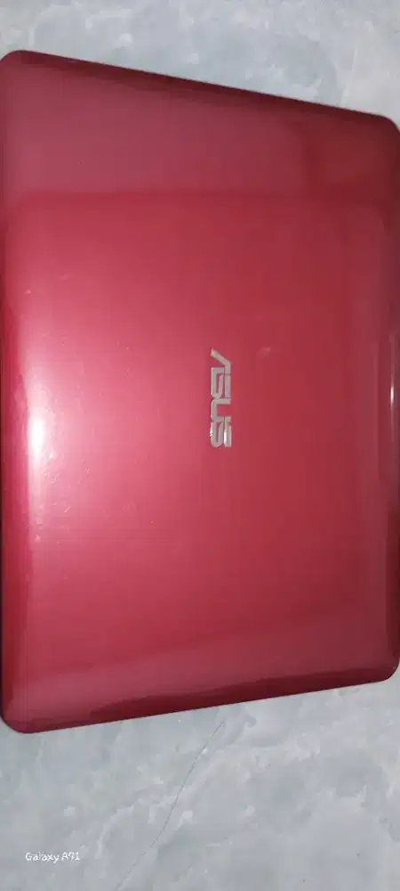 Laptop bekas mulus...