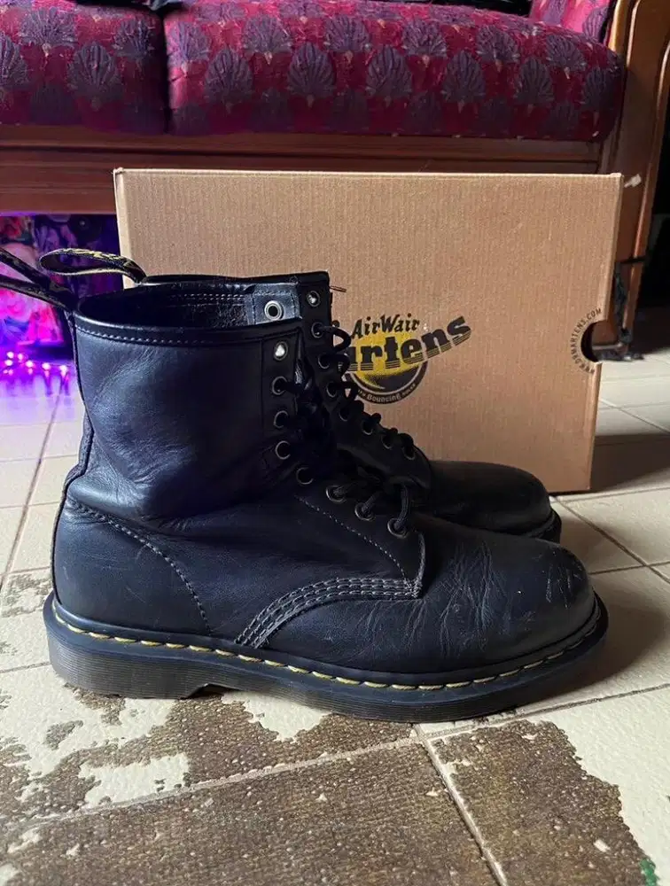 Preloved Dr Martens 1460 Black Nappa 8 Holes (41)