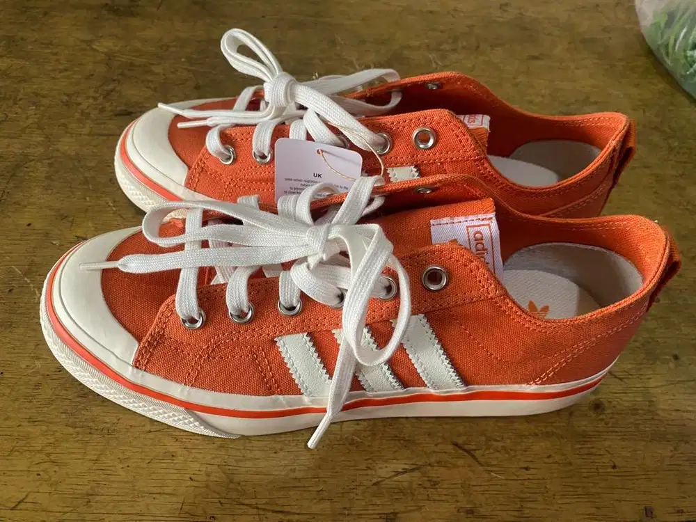 Sepatu Adidas Nizza RF74