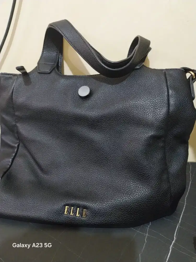 Di jual tas merk Elle