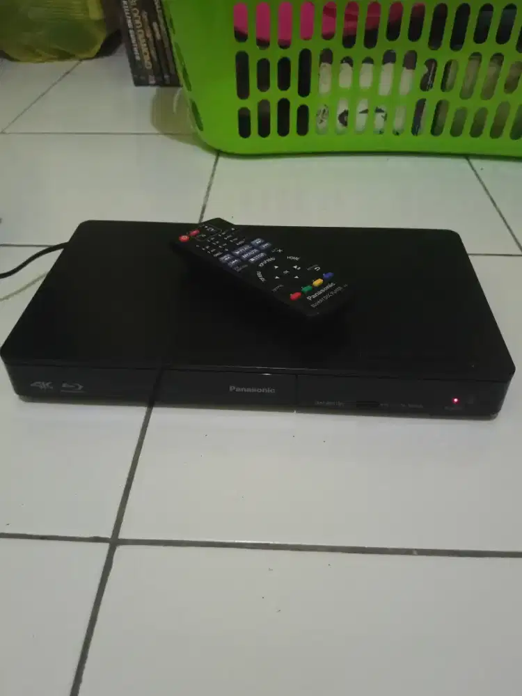 Bluray player 4K panasonic BDT-180 normal