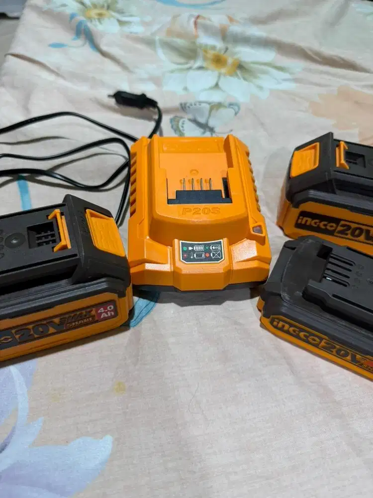 Paket 4in1 Baterai dan Fast Charger 2A Ingco