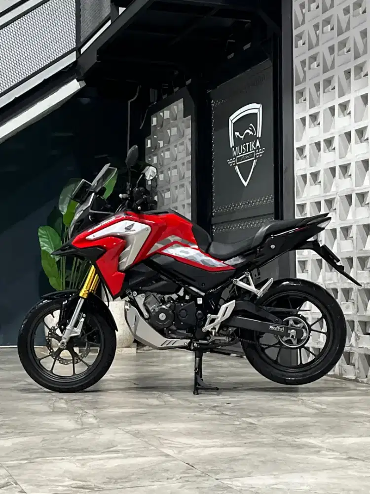 HONDA CB150X 2022 pmk 2023 - Chintia Mustika