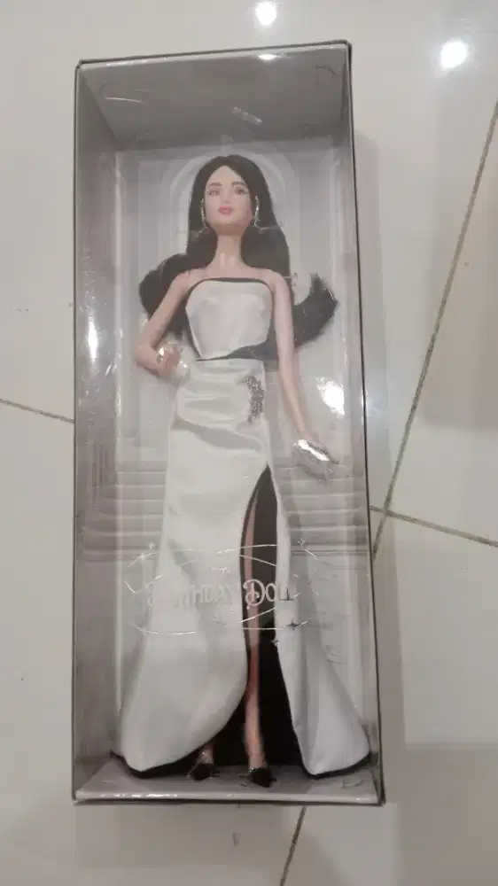 Boneka Barbie gx b28 putih
