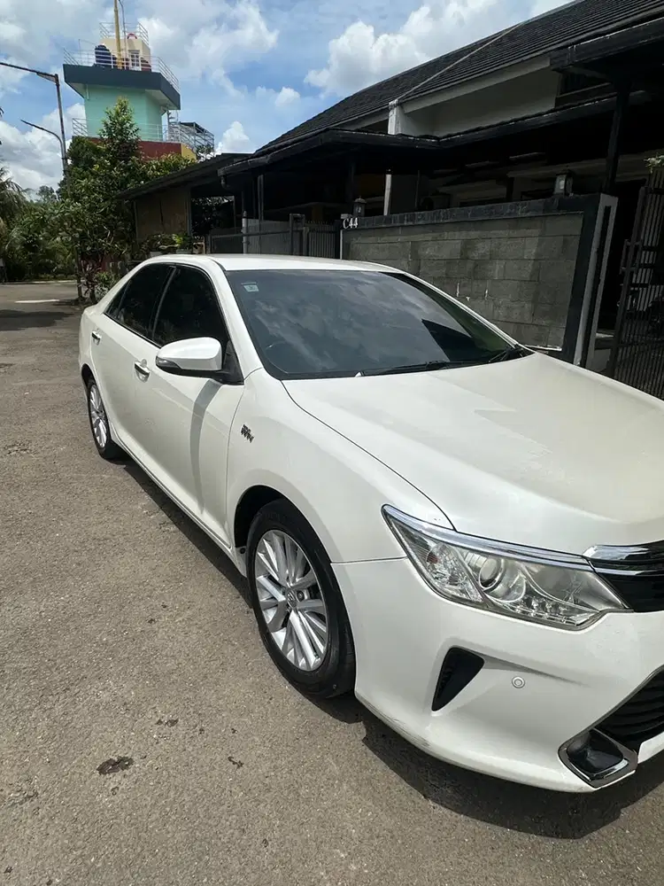 Toyota Camry 2017 Bensin