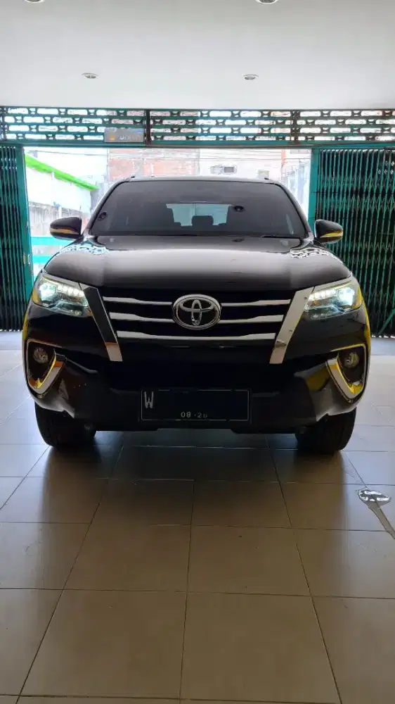 Toyota Fortuner VRZ 2.4 Diesel A/T 2016