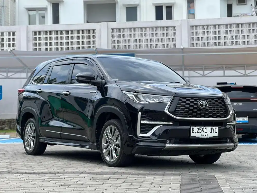 [LOW KM] Toyota Innova Zenix 2.0 Q Hybrid AT 2024