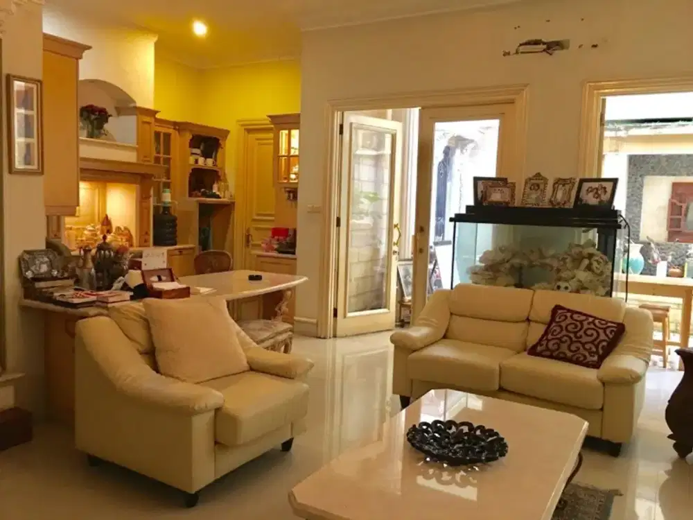 Dijual Rumah mewah di kawasan elit selangkah dari pondok indah mall, Jakarta Selatan