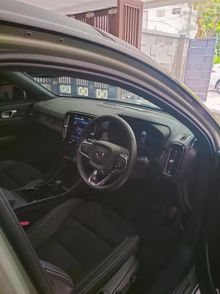 Volvo XC60 2023 Listrik