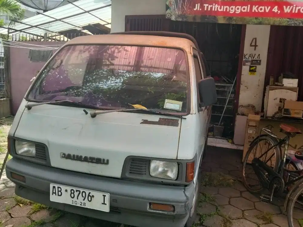 Dijual pick up DAIHATSU,  THN 91 putih, tinggal pakai