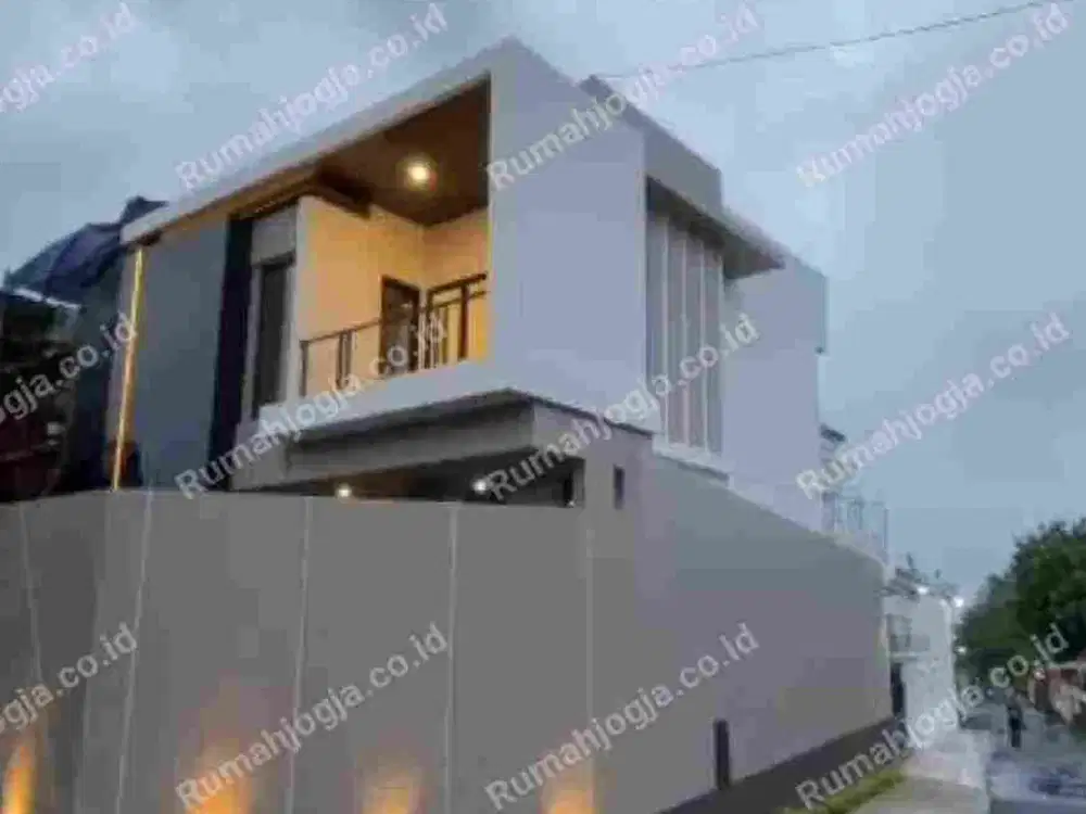 rumah sangat strategis jalan Kaliurang KM 14 dekat kampus UII