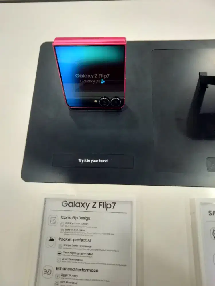 Samsung galaxy Z Flip 7