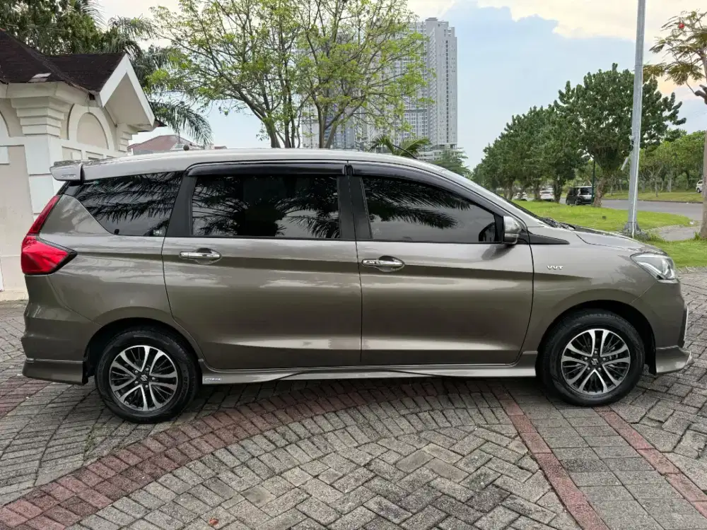 GT SPORT HYBRID MATIC 2023 KM LOW