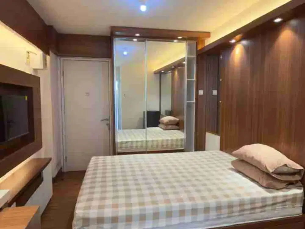 SEWA STUDIO FULL FURNISHED LUXURY APARTEMEN BASSURA CITY FREE IPL