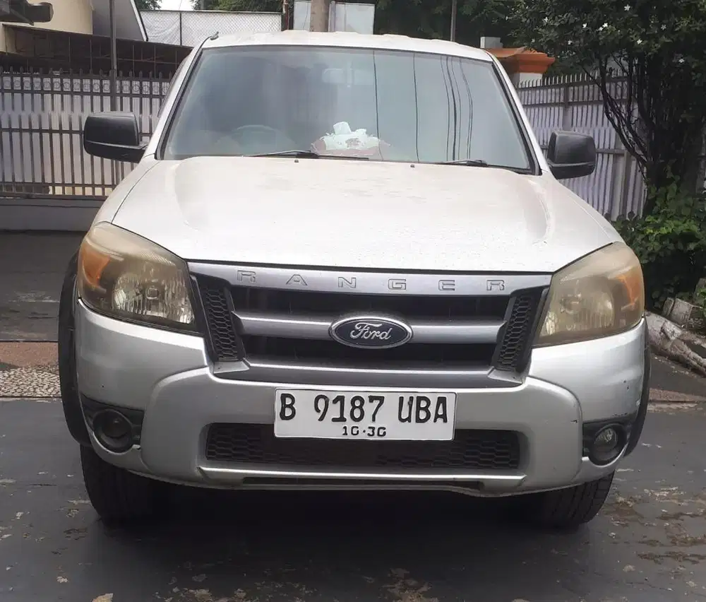 Mobil Ford Ranger Double Cabin