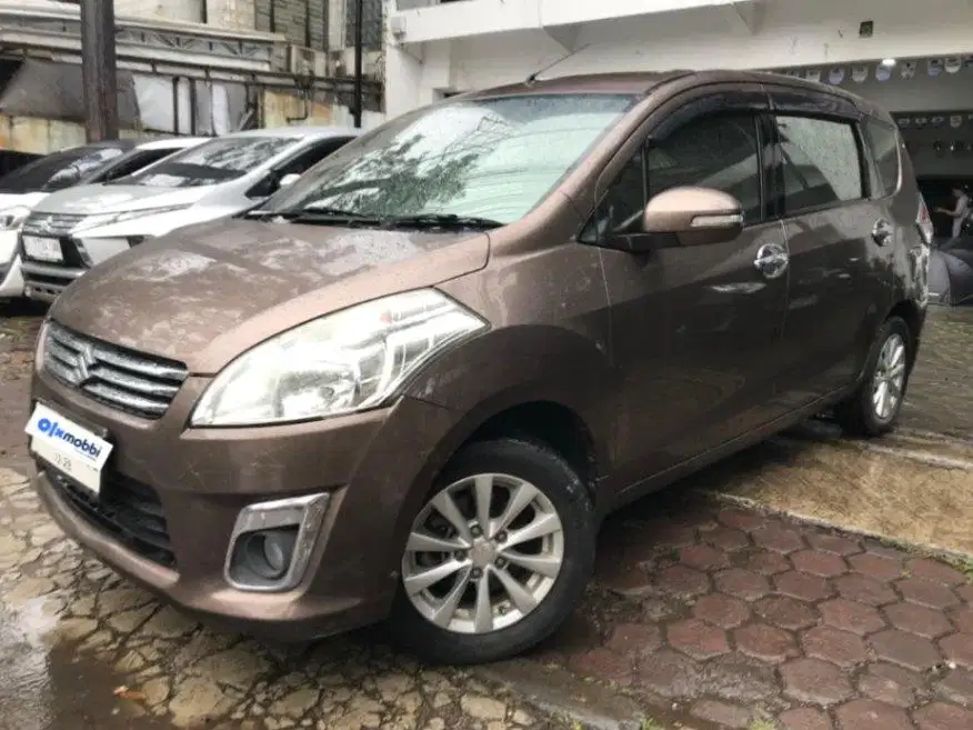 Low KM - Suzuki Ertiga 1.4 GX Bensin MT 2014