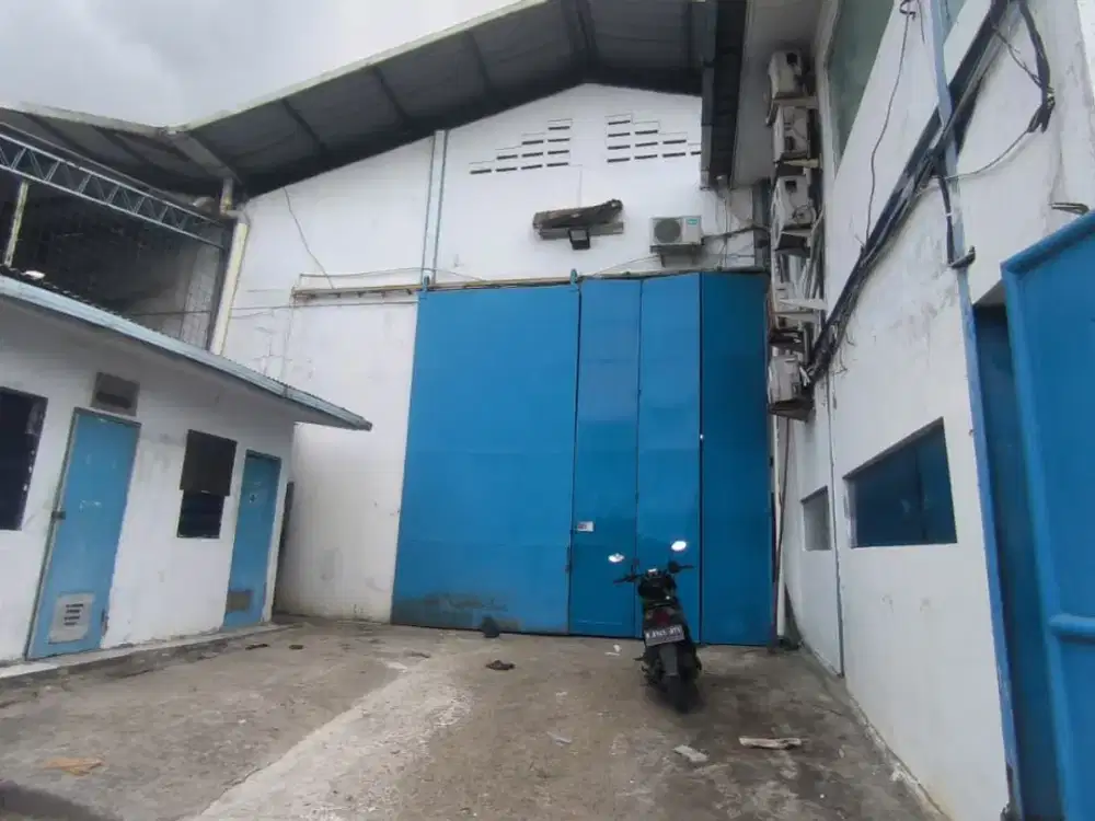 Disewakan Gudang Dan Kantor 2 Lantai Lokasi Strategis Dekat Akses Tol