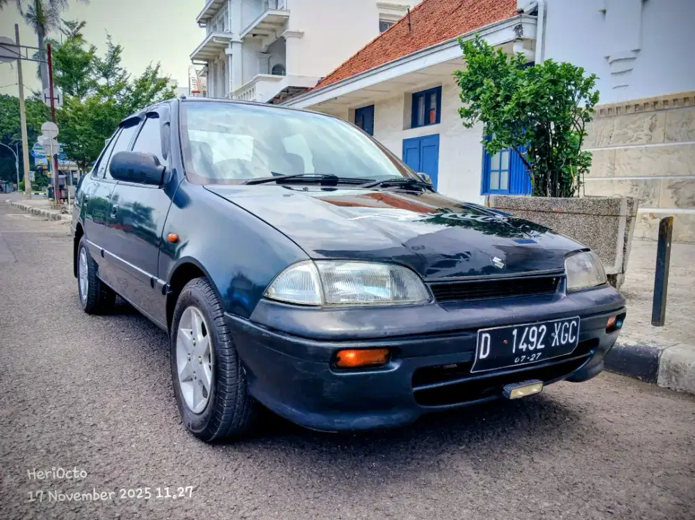 Suzuki Esteem 1.3 1996 Hijau Metalik
