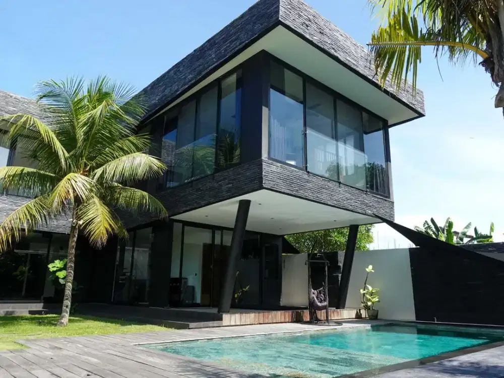 Villa 3 Kamar Tidur dengan Sauna dan Pemandangan Hijau di Cemagi