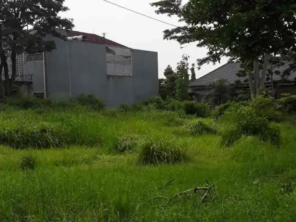 *D I J U A L*

*Tanah Keren di Setrasari kulon,Cluster Favorite kawasan old money