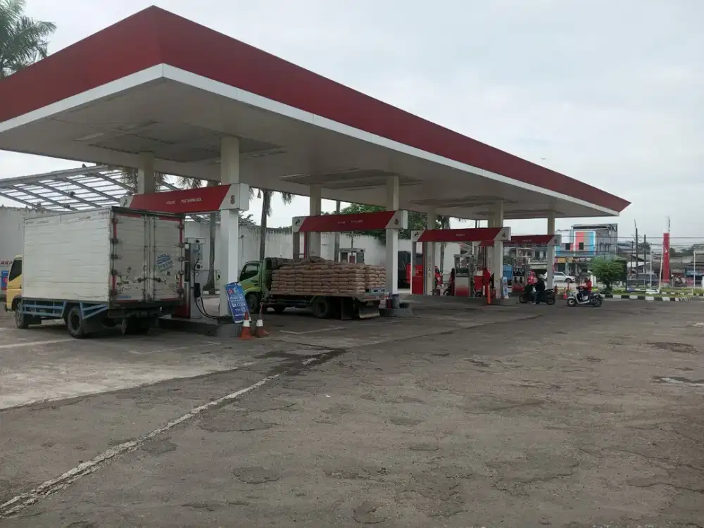 Ruang Usaha di Raya Serang Bitung, Hanya 8 Menit Ke Tol Bitung