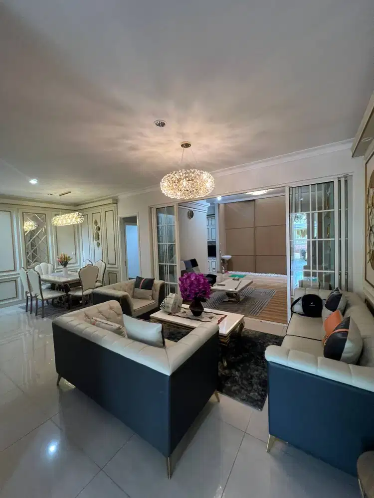 Dijual Rumah Mewah di Cluster Premium Podomoro Park