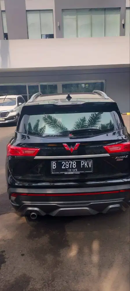 Wuling Almaz Automatic th. 2020 Hitam