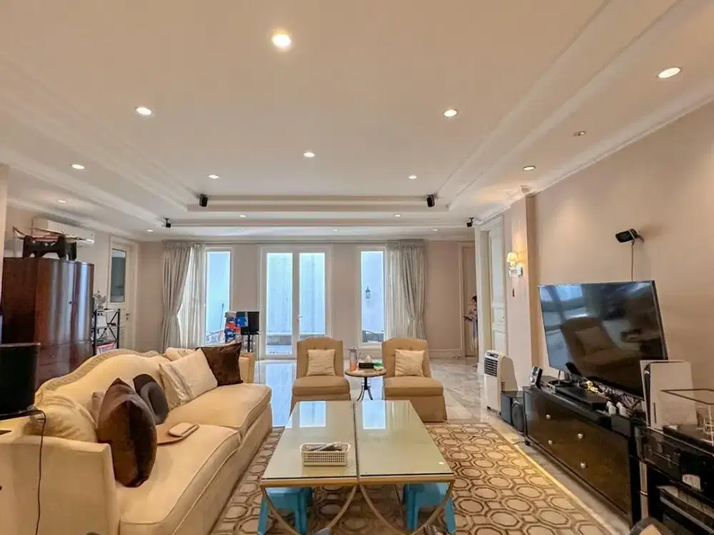 Rumah 1 Lantai Gated Area di Senopati – SCBD, Prime Location | LT 426 m² | Siap Huni