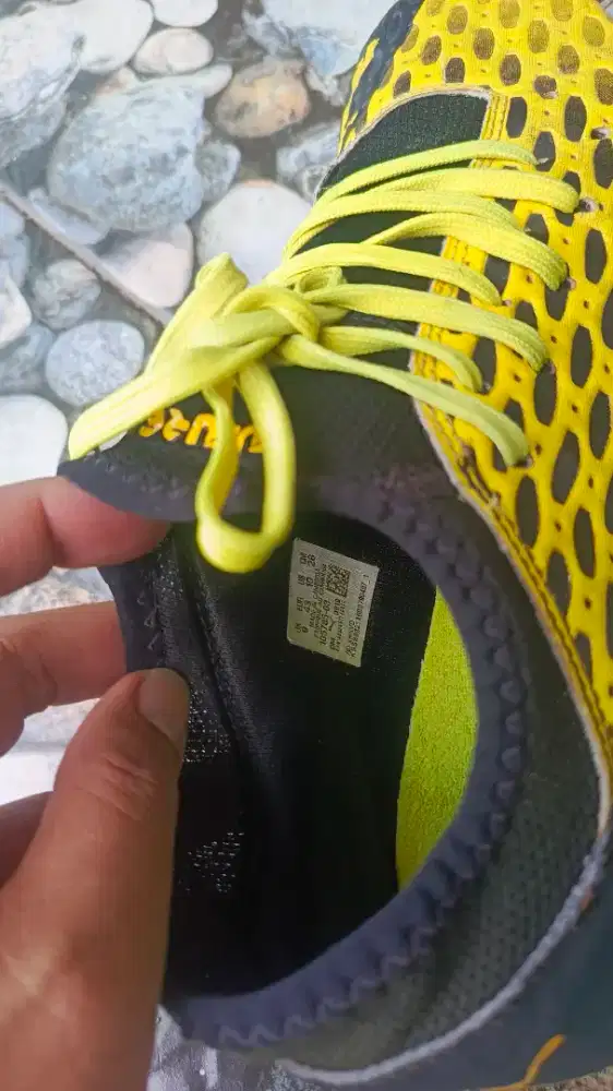 Sepatu bola puma future