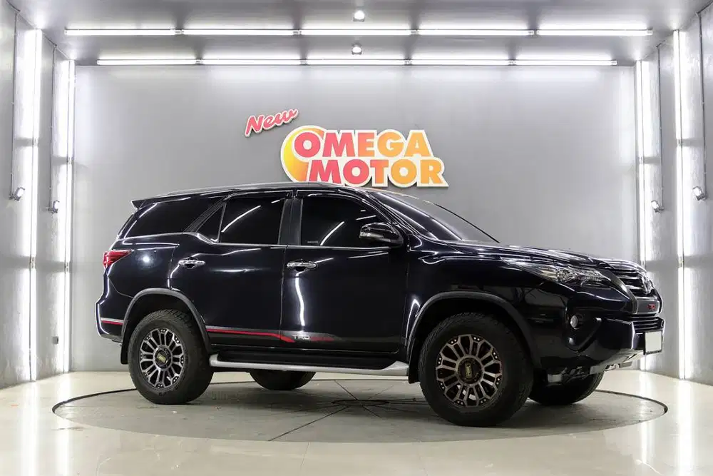 ANTIK TOYOTA FORTUNER VRZ 2.4 AT TAHUN 2016