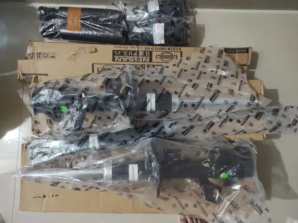 Sparepart nissan x gear,xv 2009