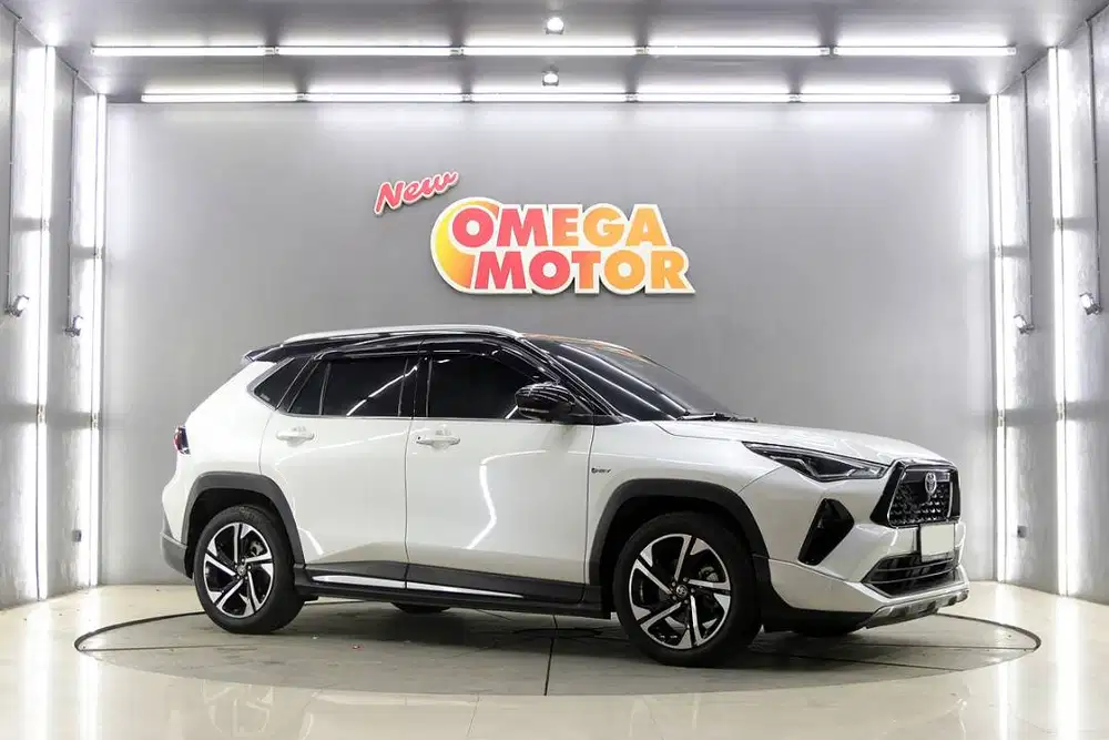 ANTIK TOYOTA YARIS CROSS HYBRID TSS 1.5 AT TAHUN 2023