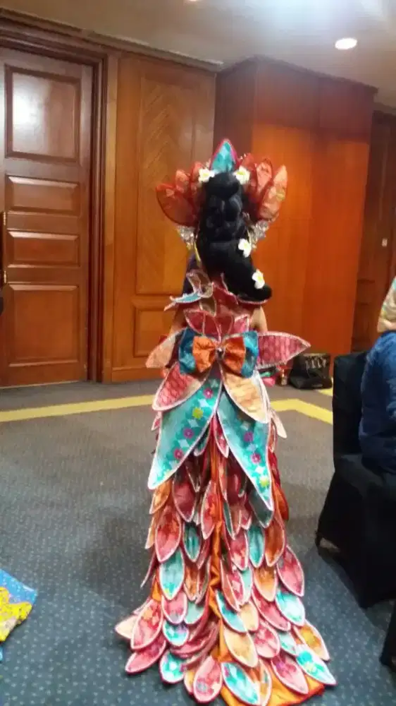 Batik etnik dress fashion show